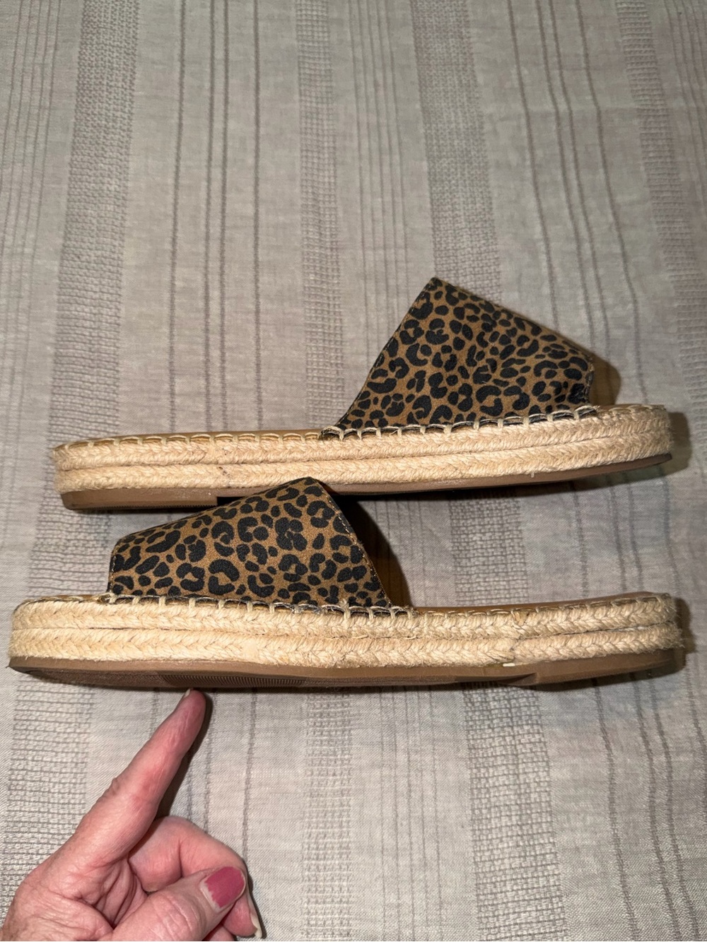 Old Navy Leopard Print Espadrille Slides Sandals Sz 8 - Picture 7 of 9